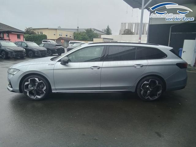 Skoda Superb Combi Sportline 2.0 TSI 7-Gang-DSG 4x4 Superb Combi 