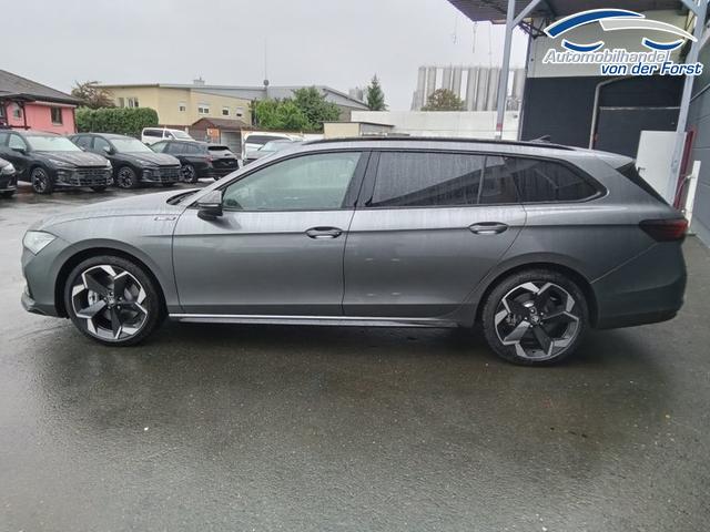 Skoda Superb Combi Sportline 2.0 TSI 7-Gang-DSG 4x4 Superb Combi 