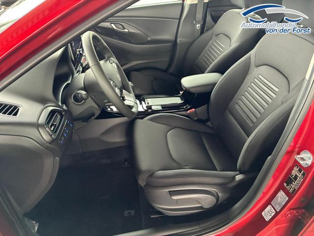 Hyundai i30 Kombi i30 Kombi Style 1.5 T-GDI mHEV 140PS 6MT / PDC V.&H. m. Kamera / Sitz + Lenkradheizung / Keyless / LED / Alu 16 