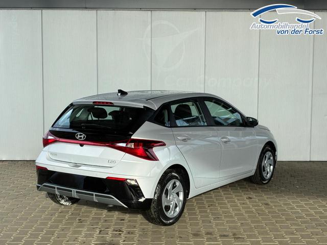 Hyundai i20 i20 Comfort 1.0 T-GDi 7DCT / Navi / Tempomat / Sitz + Lenkradheizung / PDC Hinten mit Kamera 