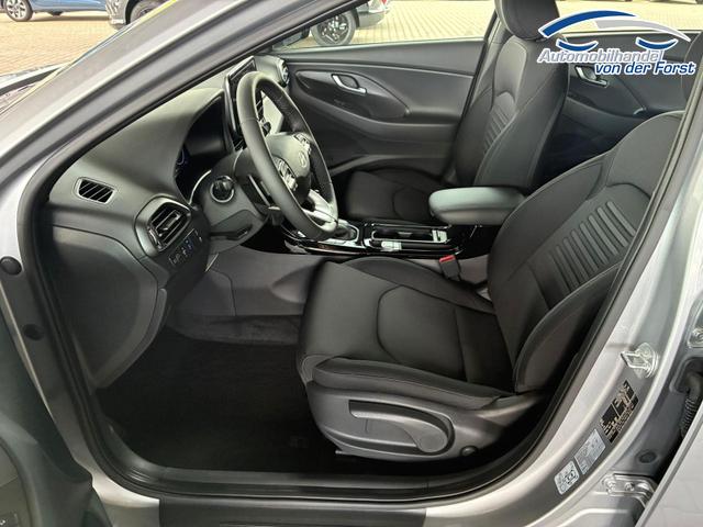 Hyundai i30 i30 Comfort Plus 1.0 TGDI DCT / Navi / ACC / LED / Sitz & Lenkr.Heiz / PDC V&H.m.Kamera / Alu 17 