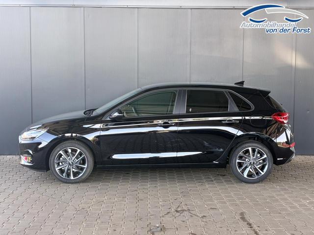Hyundai i30 i30 Comfort Plus 1.0 T-GDI Navi / PDC V+H mit Kamera / Shz Vorne / LED / Alu 17'' 