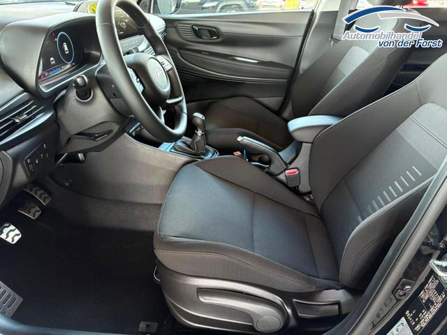 Hyundai BAYON Bayon Comfort Plus 1.2 MPI / Sitz + Lenkradheizung / PDC V&H + Kamera / LED / Tempomat / Keyless / Alu 16" 