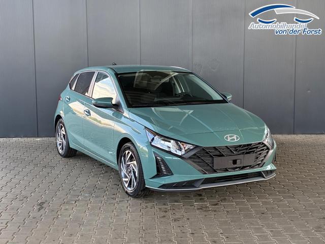 Hyundai i20 Pure 1.2 MPI / Navi / PDC Hinten + Kamera / Abgedunkelte Scheiben / Tempomat / Alu 16" 