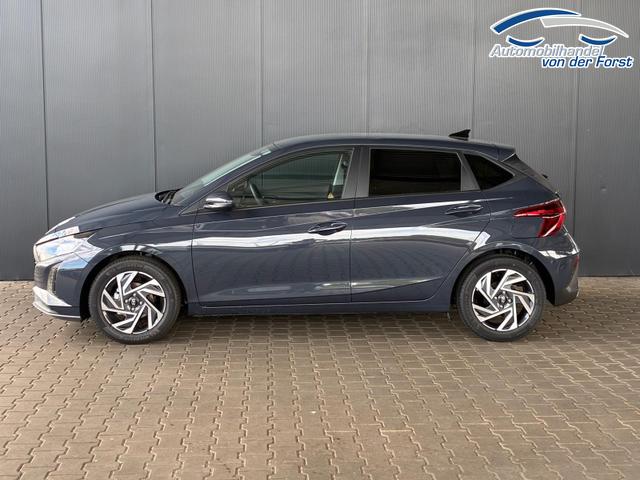 Hyundai i20 i20 Pure 1.2 MPI / Navi / PDC Hinten + Kamera / Abgedunkelte Scheiben / Tempomat / Alu 16" 
