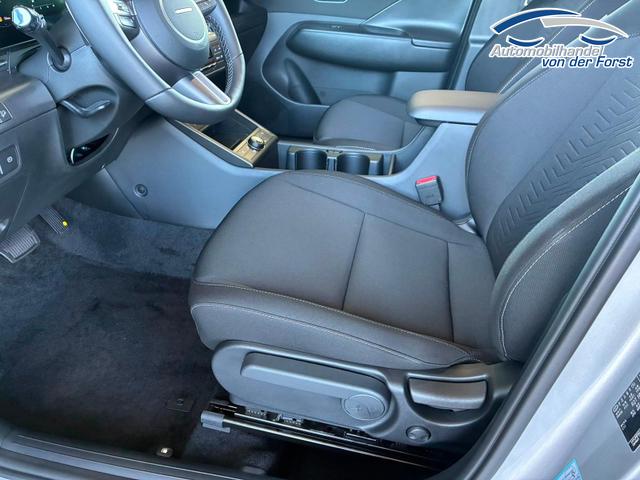 Hyundai KONA Comfort Plus 1.6 T-GDI DCT 4WD / Navi / ACC / Keyless / Sitz + Lenkradheiz. / Schiebedach / LED / Alu 18" 