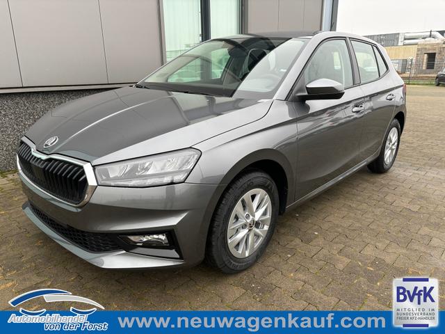 Skoda Fabia - "Sondermodell 130 Jahre" (1) LIEFERUNG KOSTENLOS! LIEFERUNG KOSTENLOS! 1.0 MPI 80PS, METALLIC, 15" ALU, LED-Scheinwerfer, M-Lederlenkrad, Nebelscheinwerfer, Parksensoren hinten, Rückfahrkamera, Sitzheizung, Tempomat, Klimaanlage, Infotainment 8"+Wireless SmartLink, Fußmatten, Mittelarmlehne vorne
