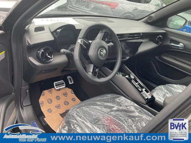 Alfa Romeo Junior - Ibrida 1.2 VGT 48V-Hybrid (100kW) Speciale Junior Ibrida 1.2 Speciale, 18-Zoll, Kamera, el. Klappe, Sitzheizung