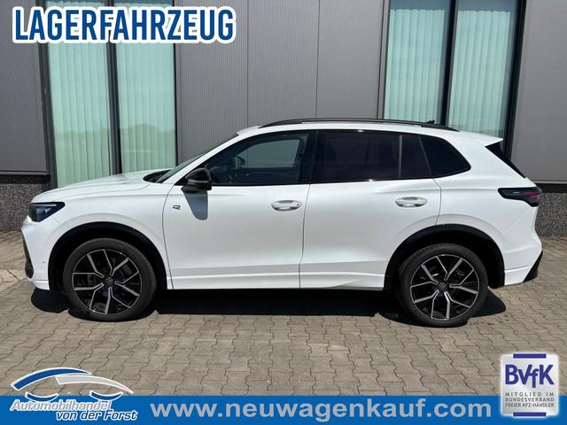Volkswagen Tiguan - "R-Line" (3) PREISGARANTIE* & LIEFERUNG KOSTENLOS! 2.0 TDI 4MOTION 193PS DSG, PANORAMADACH, ANHÄNGERKUPPLUNG, IQ LIGHT, DESIGN-PAKET Black&Style, NAVI, DCC-Fahrwerk, 20" LEEDS schwarz, Area View, Alarm, Elektr. Heckklappe, Keyless,Massagefunktion, Park Assist, ACC, Sitzheizung, Climatranic