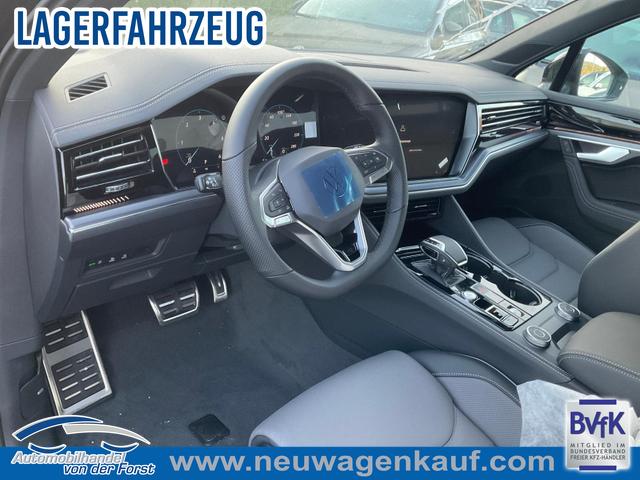 Volkswagen Touareg - 3.0 TDI 210 kW 4Motion R-Line Touareg 3.0 TDI V6 R-LINE Black, AHK, HuD, Luft, Standheizung
