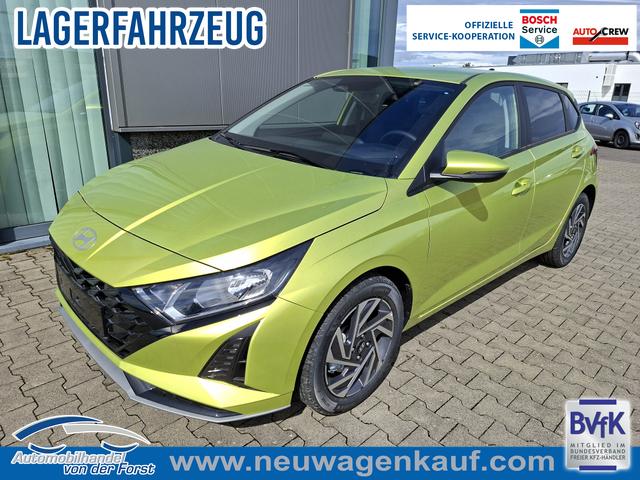 Hyundai i20 - "Family" LIEFERUNG KOSTENLOS! 1.0 T-GDI 90PS, NAVI 10,25", LUCID-LIME Metallic, Winter-Pack: Sitzheizung + Lenkradheizung, 16" ALU, Klimaautomatik, Privacy-Glas, Parksensoren hinten, R&uuml;ckfahrkamera, Tempomat, Lederlenkrad, Reserverad, Alarm, Armlehne, 4x elektr. Fensterheber