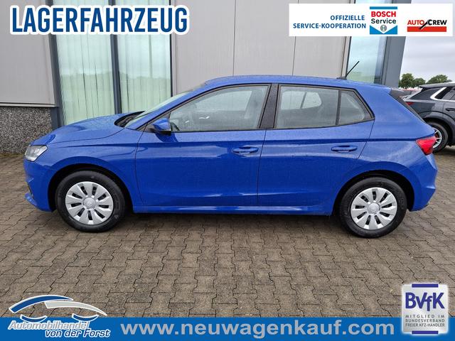 Skoda Fabia - "EXTRA" (2) LIEFERUNG KOSTENLOS & PREISGARANTIE* 1.0 80PS, 5 Jahre Garantie, Energy-Blau, Klimaanlage, Parksensoren hinten, Infotainment 8", Virtual Cockpit, LED-Scheinwerfer, Nebelscheinwerfer, Wireless SmartLink (Navi-Funktion &uuml;ber Smartphone), Armlehne vorn, Fu&szlig;matten