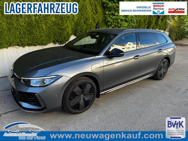Volkswagen Passat Variant - 1.5 TSI eHybrid 200 kW R-Line 1.5 TSI eHybrid R-line Black AHK 360