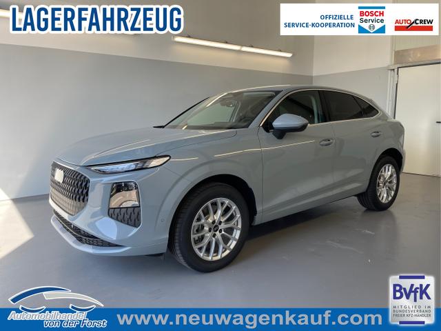 Audi Q3 - Sportback NEU TFSI quattro Tech+AHK+LEDPlus+ACC+Kamera+Alu18+Volllack