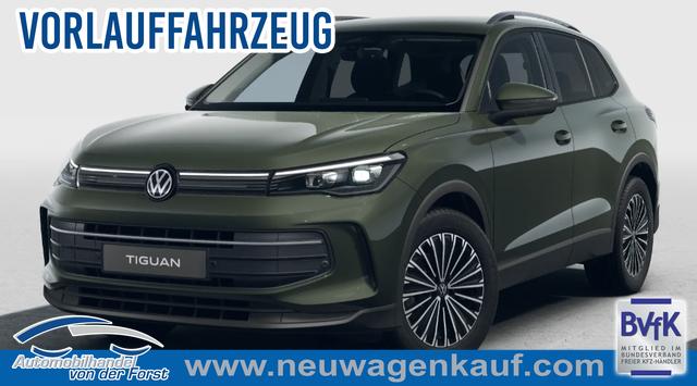 Volkswagen Tiguan - "Life" Inkl. KOSTENLOSE LIEFERUNG! 1.5 eTSI 150PS DSG, Grün-Metallic, 18" Alu NAPOLI, LED-PLUS-SCHEINWERFER, ELEKTR. HECKKLAPPE, KEYLESS ACCESS, PRIVACY-GLAS, DACHRELING, WINTER-PAKET, ACC, Park Assist, Parksensoren, Kamera, 3-Zonen-Climatronic, Radio/Wireless App-Connect, Digitales Cockp