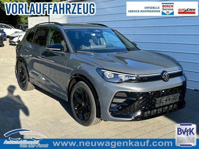 Volkswagen Tiguan - R-Line R-Line 1.5 eTSI DSG AHK*BlackStyle*ParkAsstPro*360&deg; Kamera*Android Auto*Navi*SHZ*Matrix*HUD