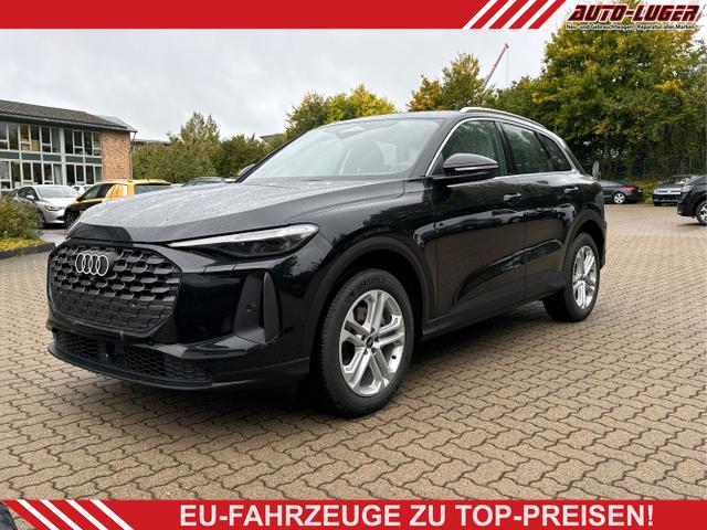 Audi Q5 - Basis quattro+AHK+ACC+RFK+19"ALU+NAVI