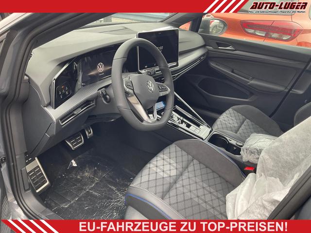 Volkswagen Golf - 1.5 eTSI 110 kW R-Line VIII DSG Black, IQ.Light, 18-Zoll, Navi