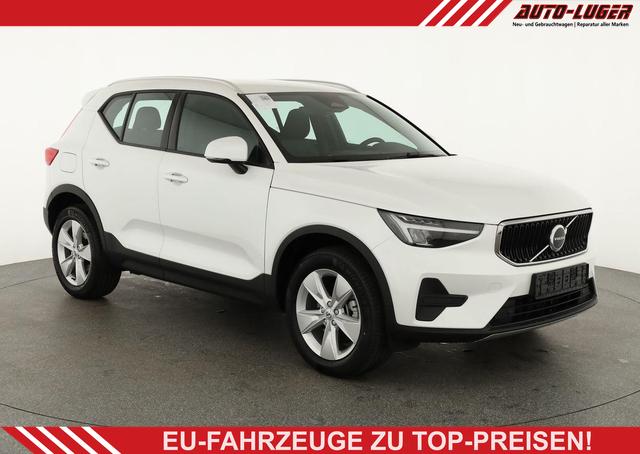Volvo XC40 - Core 2WD B3 Mild-Hybrid Core, Navi, Thors Hammer, Winter, Kamera, el. Klappe