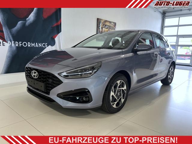 Hyundai i30 - GO 1.0 T-GDI 73 kW (100 PS) 2-Zonen-Klimaautomatik, Einparkhilfe vorne und hinten, Rückfahrkamera, LED-Scheinwerfer, Sitzheizung, Lenkradheizung, Navigationssystem, Radio mit DAB, Apple CarPlay, Android Auto, 16 Zoll Leichtmetallfelgen, uvm.