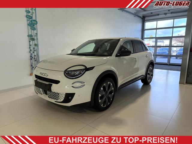 Fiat 600 - La Prima Hybrid 1.2 T3 107 kW (145 PS) DCT Klimaautomatik, Massagesitz, Sitzheizung, elektrisch verstellbarer Fahrersitz, Radio, DAB, Apple CarPlay, Android Auto, Navigationssystem, 18 Zoll Leichtmetallfelgen, uvm.