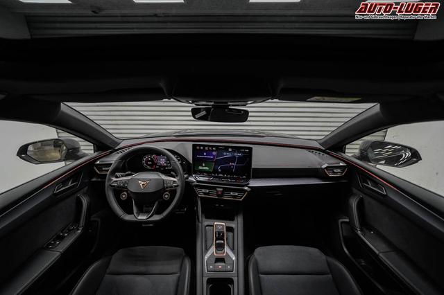 Cupra Leon Sportstourer ST 2,0 TSI DSG 4x4 VZ - LAGER 