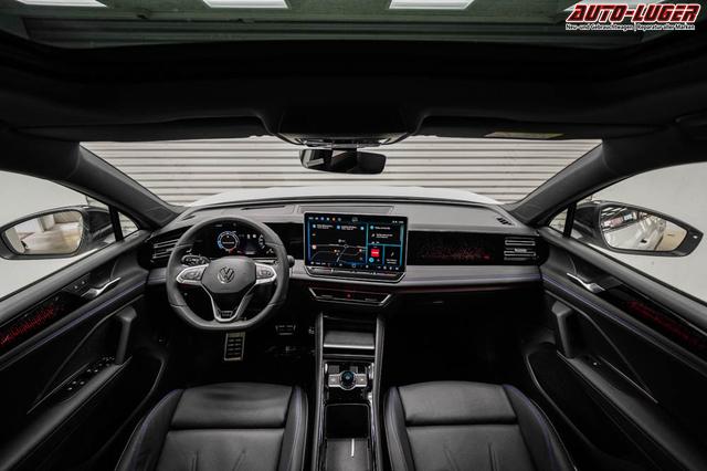 Volkswagen Tiguan 2,0 TDI DSG 4Motion R-Line - LAGER -LAG. 