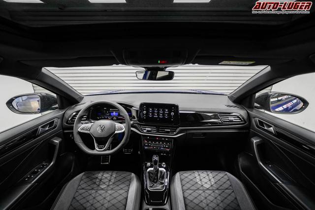 Volkswagen T-Roc 1,5 TSI DSG R-Line - LAGER 