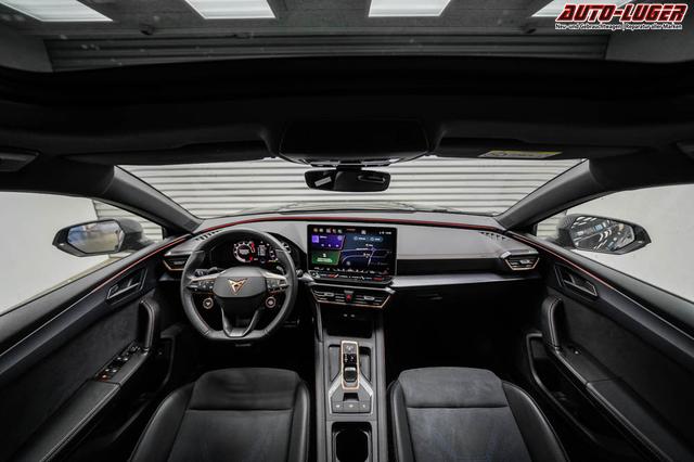 Cupra Leon Sportstourer ST 2,0 TSI DSG 4x4 VZ - LAGER 