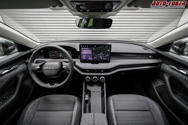 Skoda Superb Combi Kombi 2,0 TDI DSG 4x4 Selection - L -LAG. 