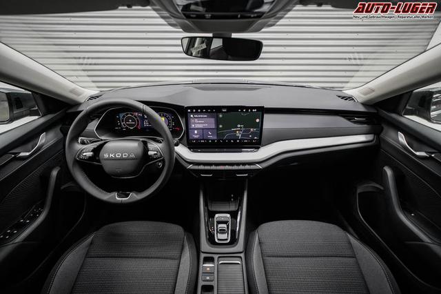 Skoda Octavia Combi Kombi 1,5 eTSI DSG mhev Selection -LAG. 