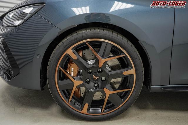 Cupra Leon Sportstourer ST 2,0 TSI DSG 4Drive VZ Extreme - LAGER 