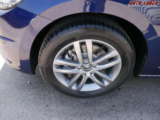 Volkswagen Touran Highline MARATON 2.0 TDI BMT DSG *MARATON*Highline*ACC*NAVI*PDC*LED*KAMERA*SHZ*7-SITZER*17-ZOLL 