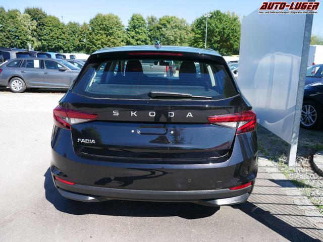 Skoda Fabia Selection 1.0 TSI *NAVI-ÜBER-SMARTLINK*LED*PDC-HI*SHZ*KLIMA*BLUETOOTH 