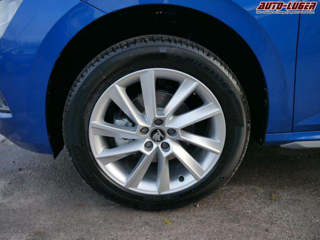 Skoda Kamiq 130 Jahre Premium 1,5 TSI DSG*KAMERA*PDC*SMARTLINK*AHK-SCHWENKBAR*LED*SHZ* 