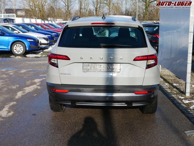 Skoda Karoq Ambition 1.5 TSI * WINTERPAKET LED PARKTRONIC KLIMAAUTOMATIK SMARTLINK 