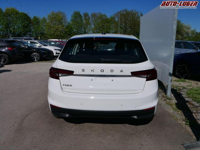 Skoda Fabia Selection 1.0 TSI DSG*NAVI-&Uuml;BER-SMARTLINK*LED*PDC-HI*SHZ*DAB*KLIMA 