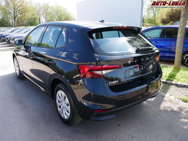 Skoda Fabia Selection 1.0 TSI *LED*PDC-HI*SMARTLINK*SHZ*BLUETOOTH*FRONT-ASSIST 