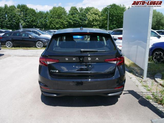 Skoda Fabia Selection 1.0 TSI *NAVI-&Uuml;BER-SMARTLINK*PDC-HI*LED*SHZ*KLIMA*RADIO 