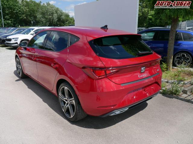 Seat Leon FR 1.5 DSG FR*NAVI*AHK*ACC*PDC*KAMERA*LED*TEMPOMAT*SHZ*AMBIENTE-BELEUCHTUNG*18-ZOLL 