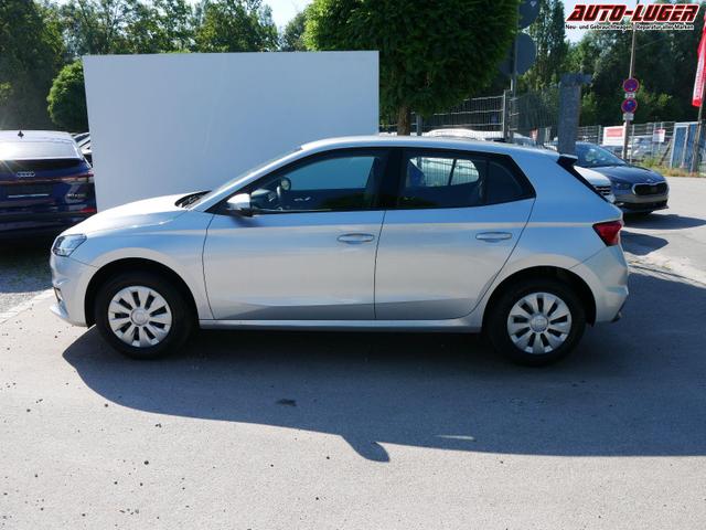 Skoda Fabia Selection 1.0 TSI *NAVI-&Uuml;BER-SMARTLINK*PDC-HI*LED*SHZ*KLIMA*RADIO 