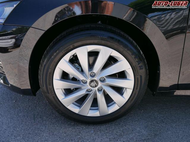 Skoda Octavia Combi Selection 2.0 TDI DSG*AHK-SCHWENKBAR*ACC*LED*PDC*SHZ*SMARTLINK 