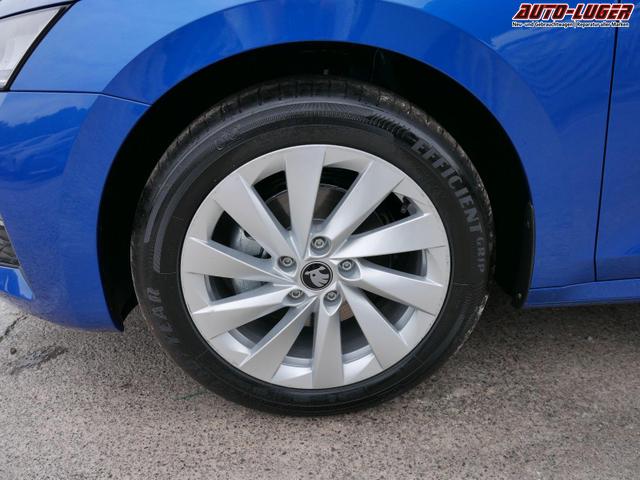 Skoda Octavia Combi Selection 2.0 TDI DSG*AHK-SCHWENKBAR*ACC*LED*PDC*SHZ*SMARTLINK 