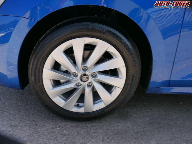 Skoda Octavia Combi Selection 1.5 TSI mHEV DSG*AHK-SCHW*ACC*PDC*LED*SHZ*SMARTLINK*KLIMA 