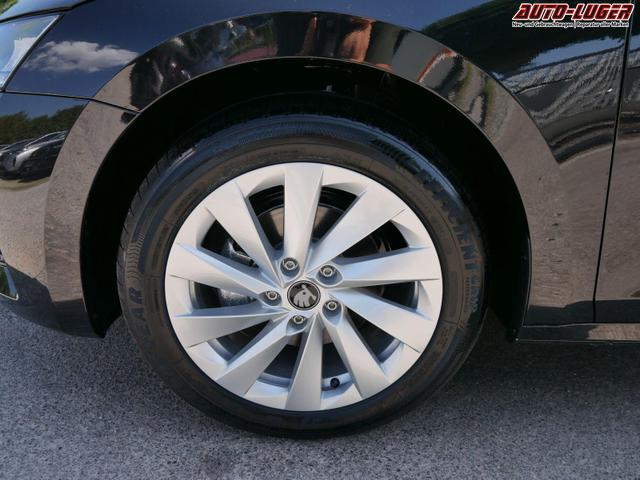 Skoda Octavia Combi Selection 2.0 TDI DSG*AHK-SCHWENKBAR*ACC*LED*PDC*SHZ*SMARTLINK 