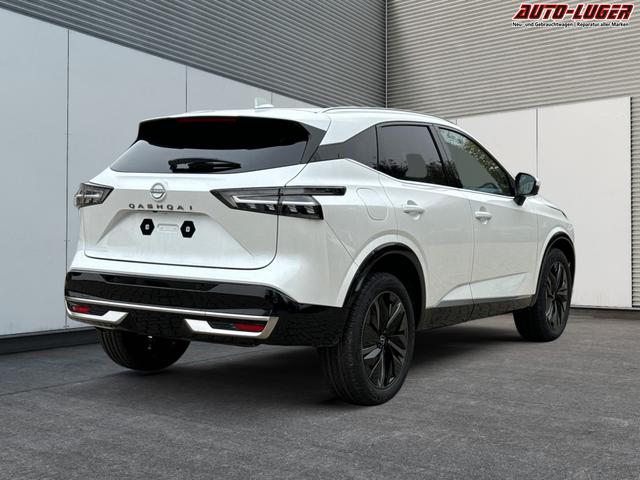 Nissan / Qashqai / Weiß / / / FACELIFT+360°KAMERA+ACC+PDC+EL. HECKKL. 