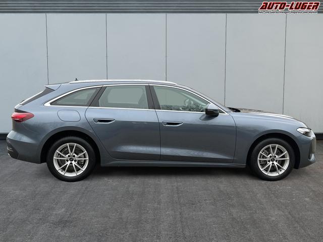 Audi / A5 Avant / / / / AHK+KAMERA+EL. HECKKL.+NAVI+SHZ+17 LM