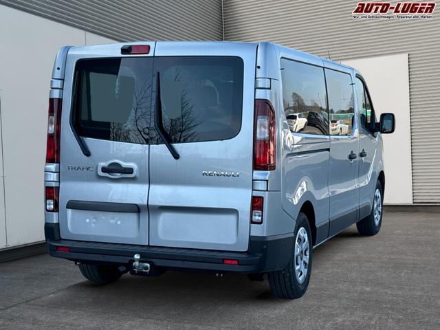 Renault / Trafic / / / / 
