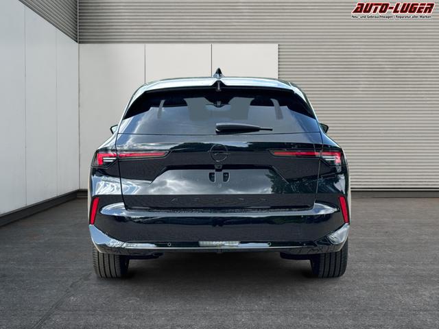 Opel / Astra Sports Tourer / / / / 