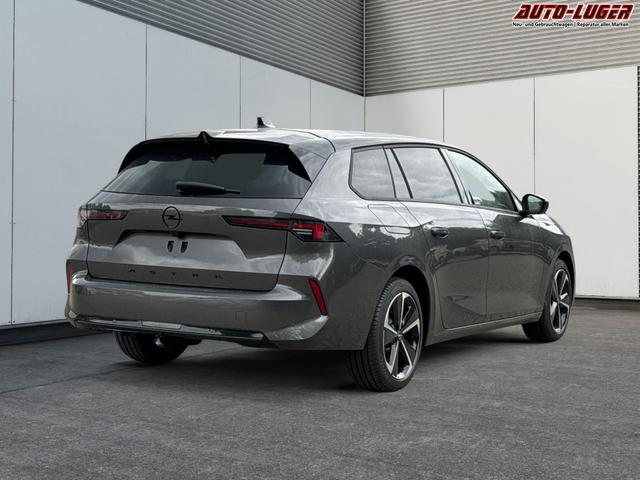 Opel / Astra Sports Tourer / / / / 